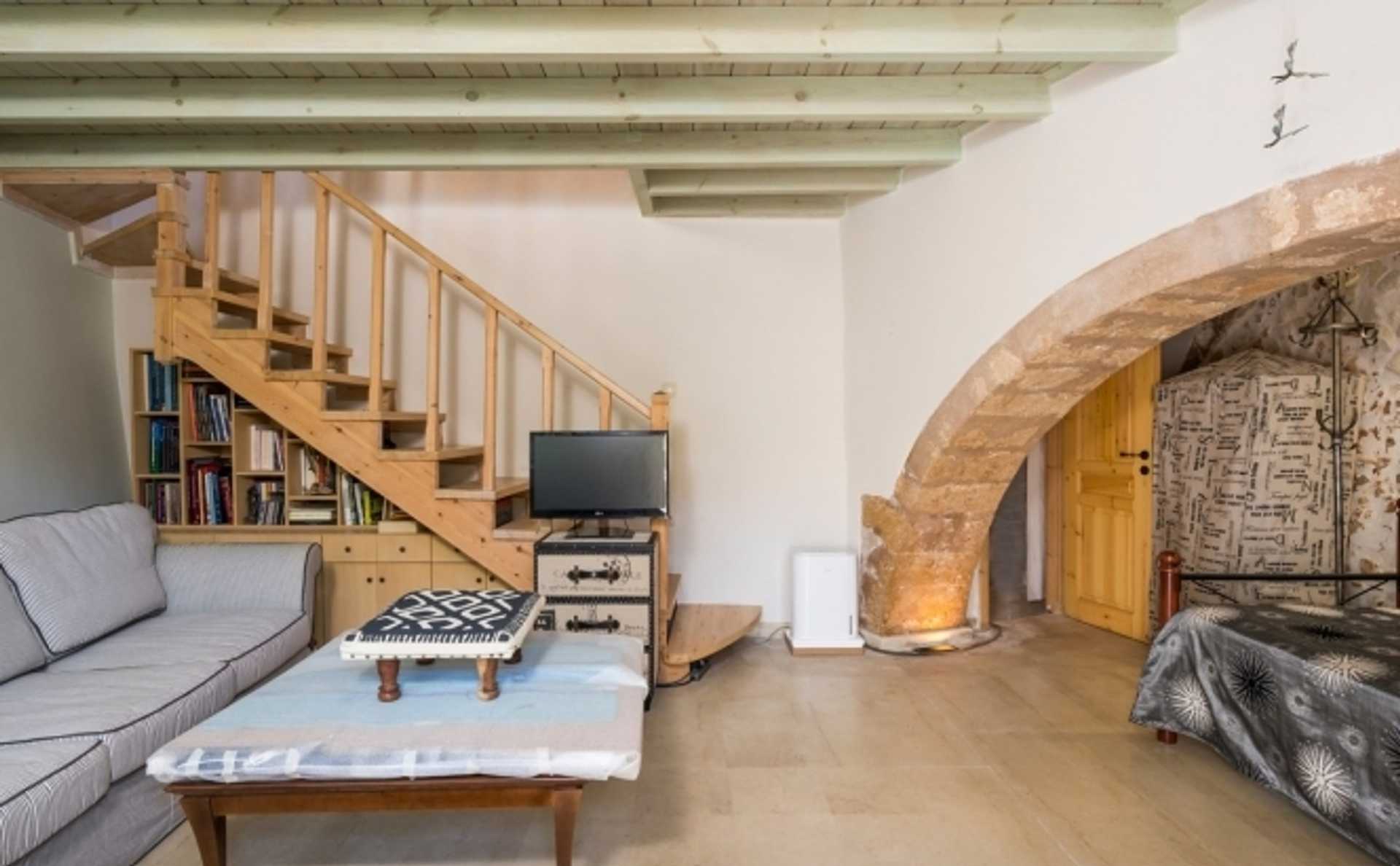 Property thumbnail 2