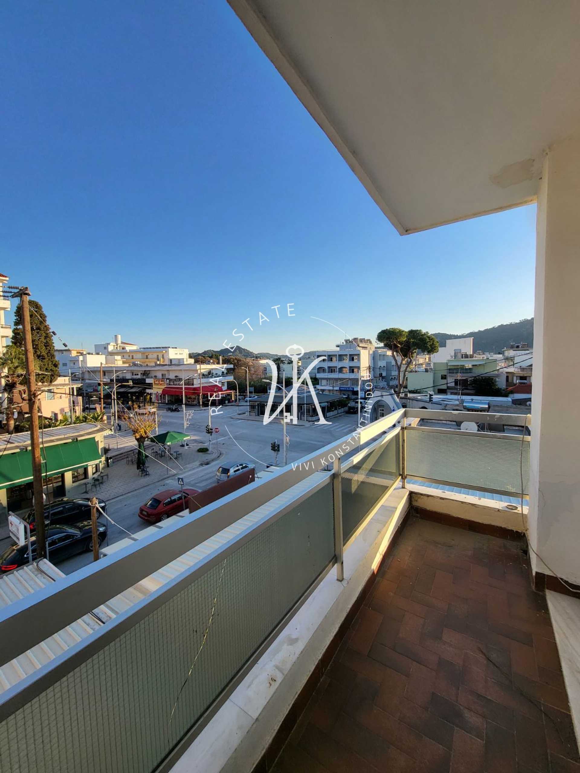 Property thumbnail 2