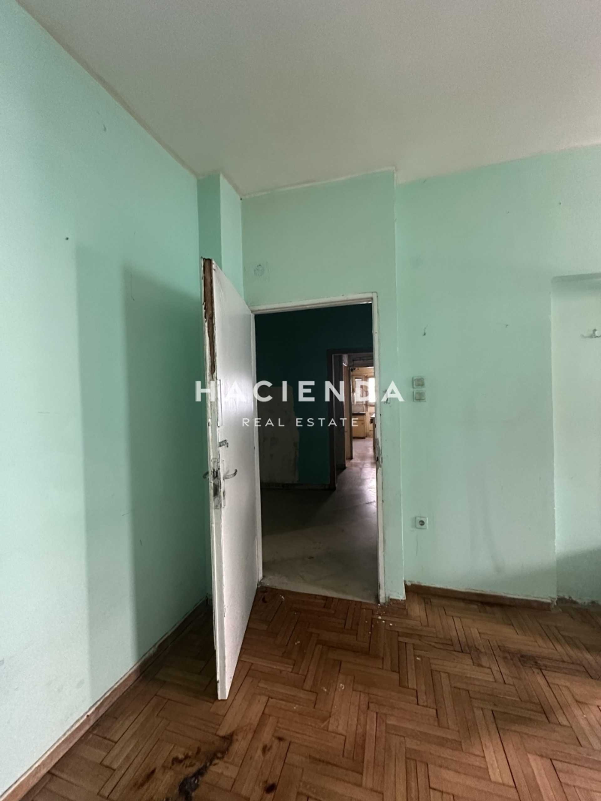 Property thumbnail 4