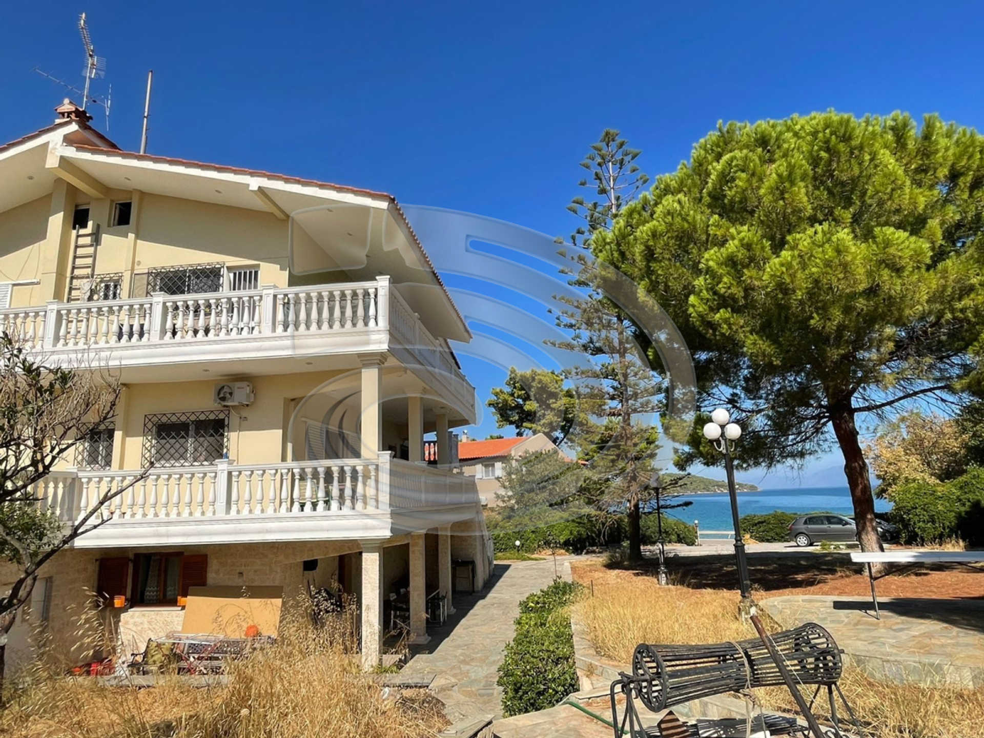 Property thumbnail 2