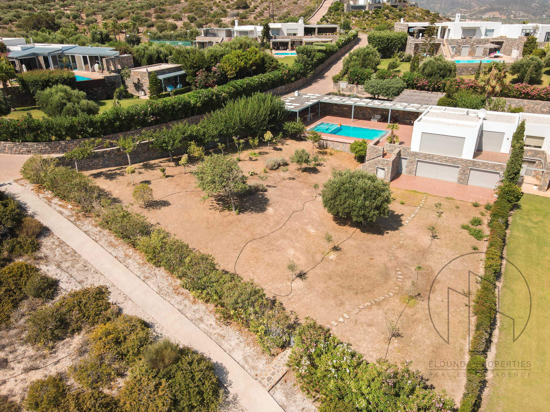 Property thumbnail 2