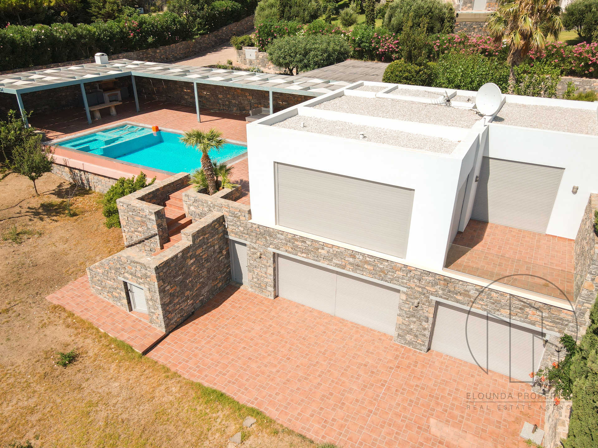 Property thumbnail 3