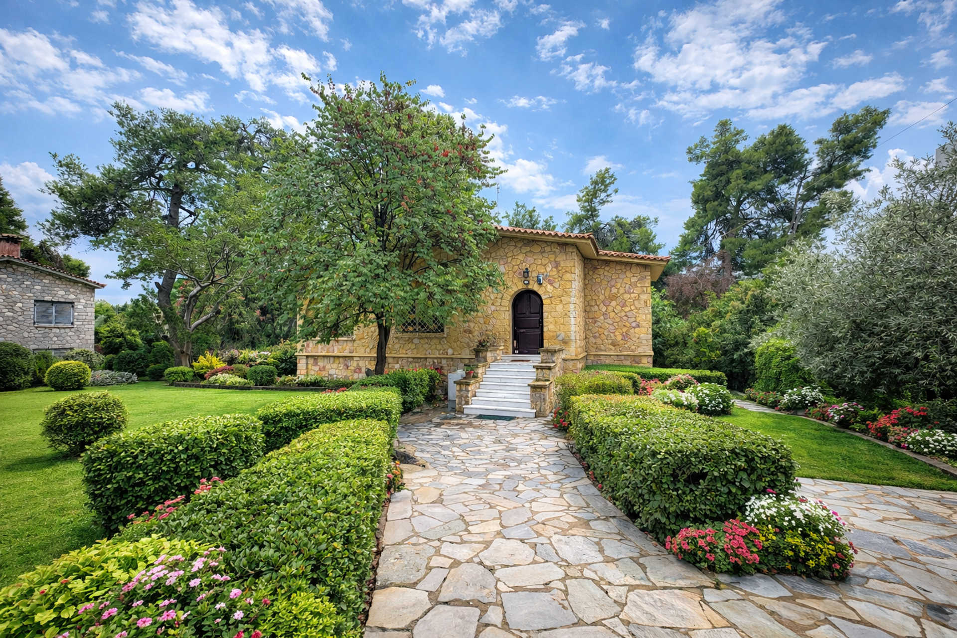 Property thumbnail 3