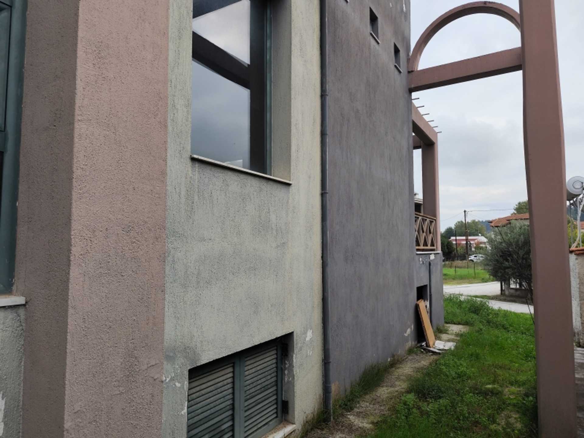 Property thumbnail 3