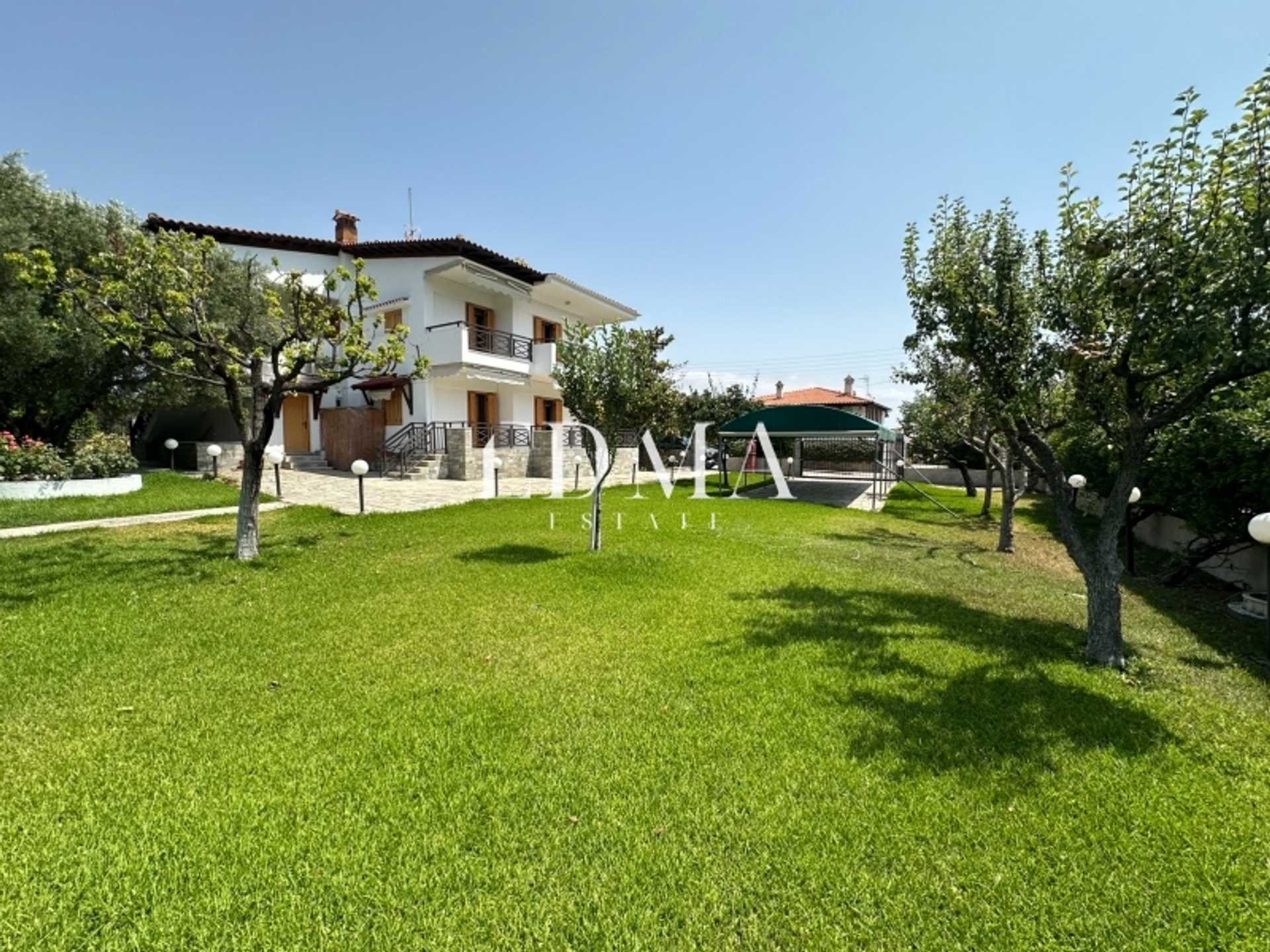 Property thumbnail 2