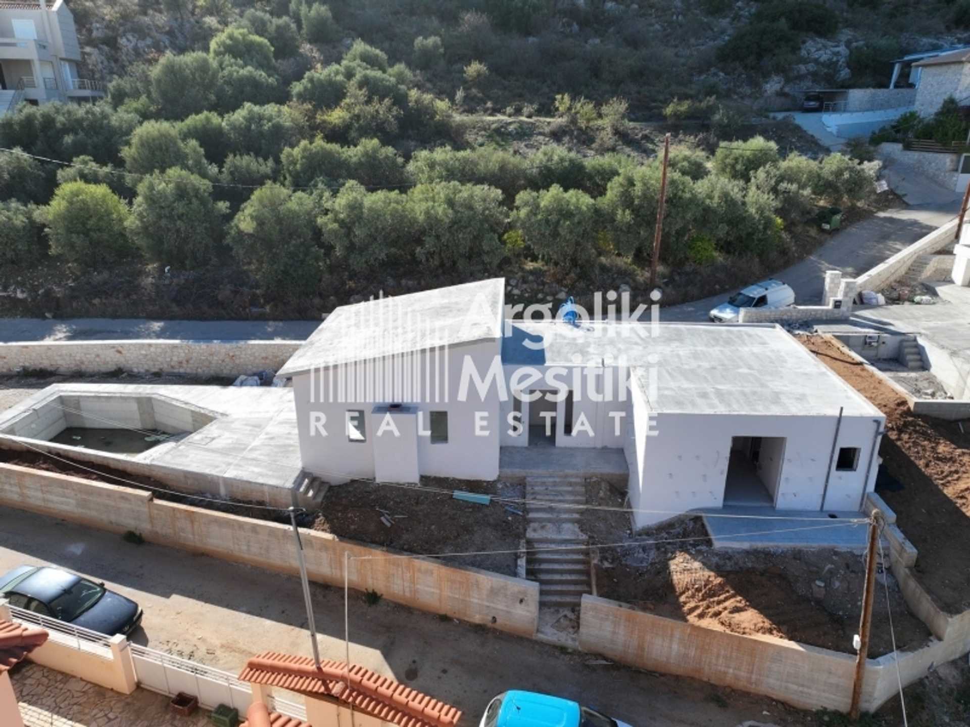 Property thumbnail 3