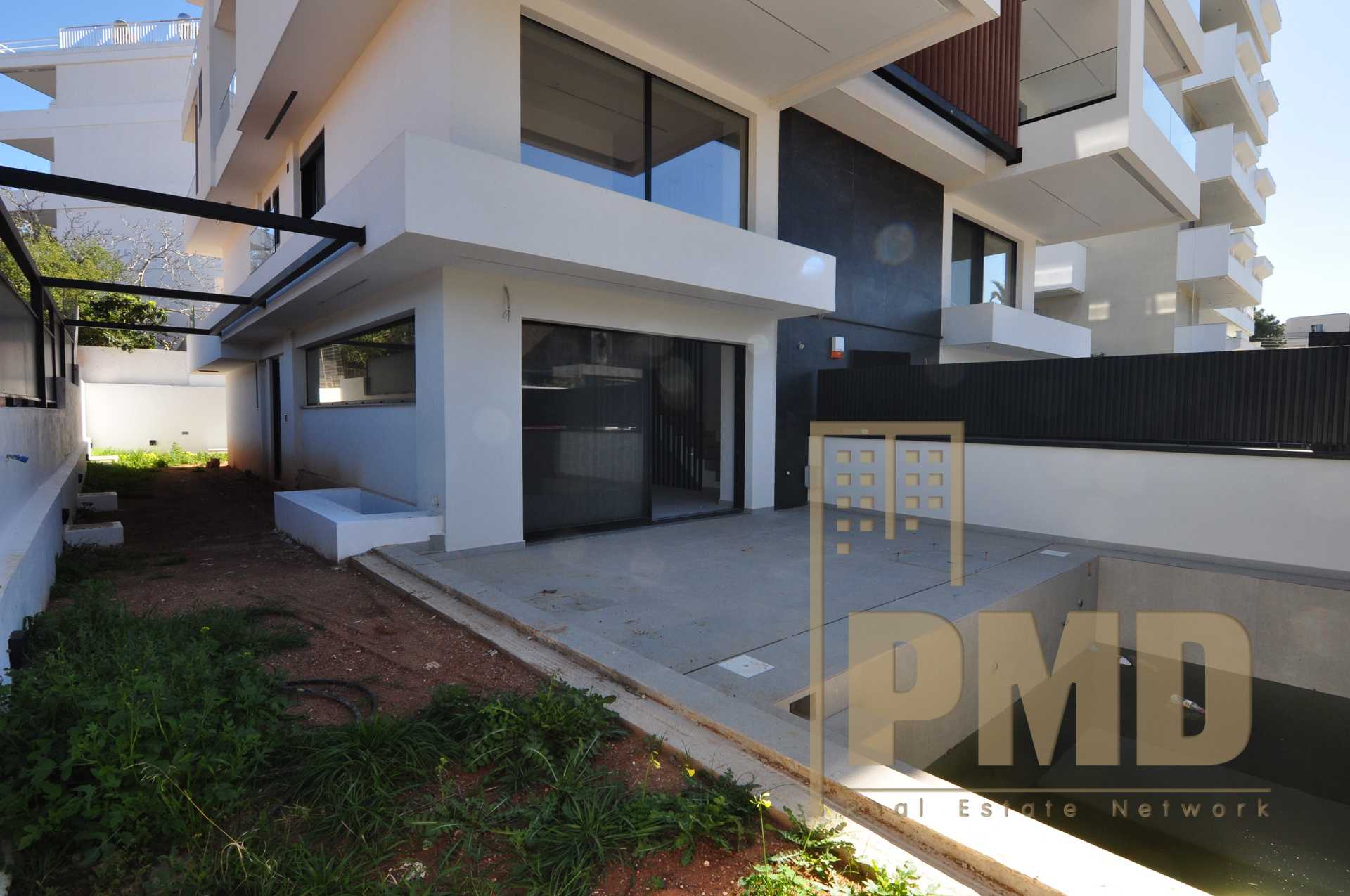 Property thumbnail 3