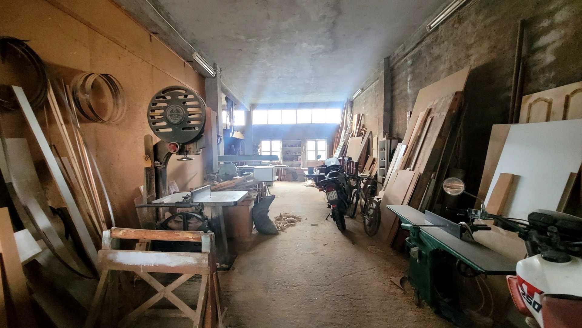 Property thumbnail 2