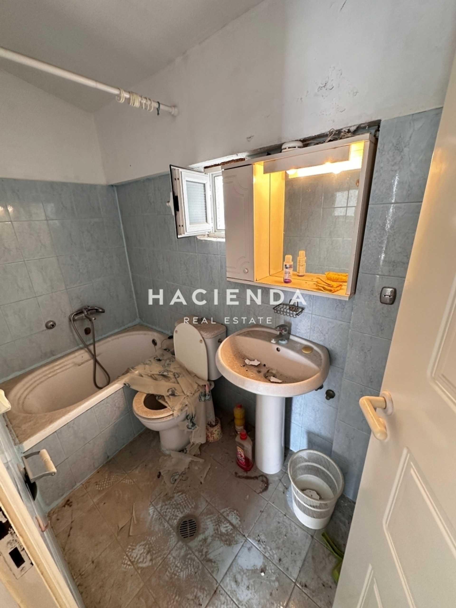 Property thumbnail 3