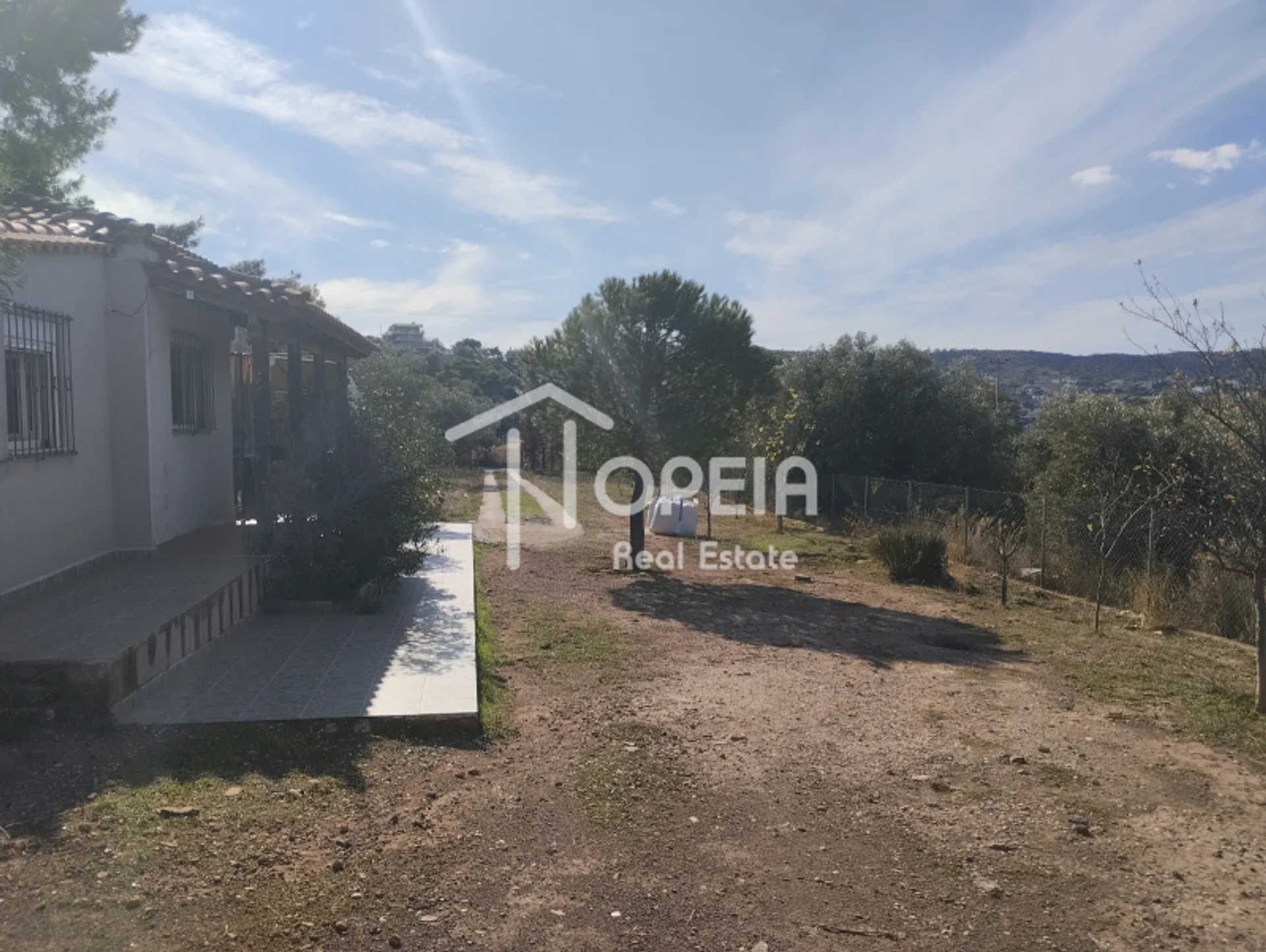 Property thumbnail 2