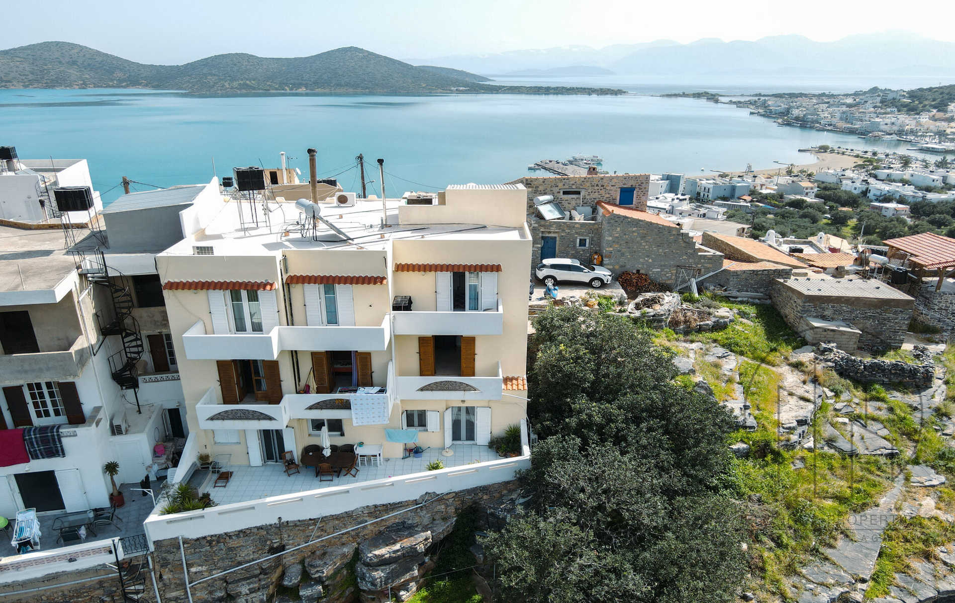 Property thumbnail 3