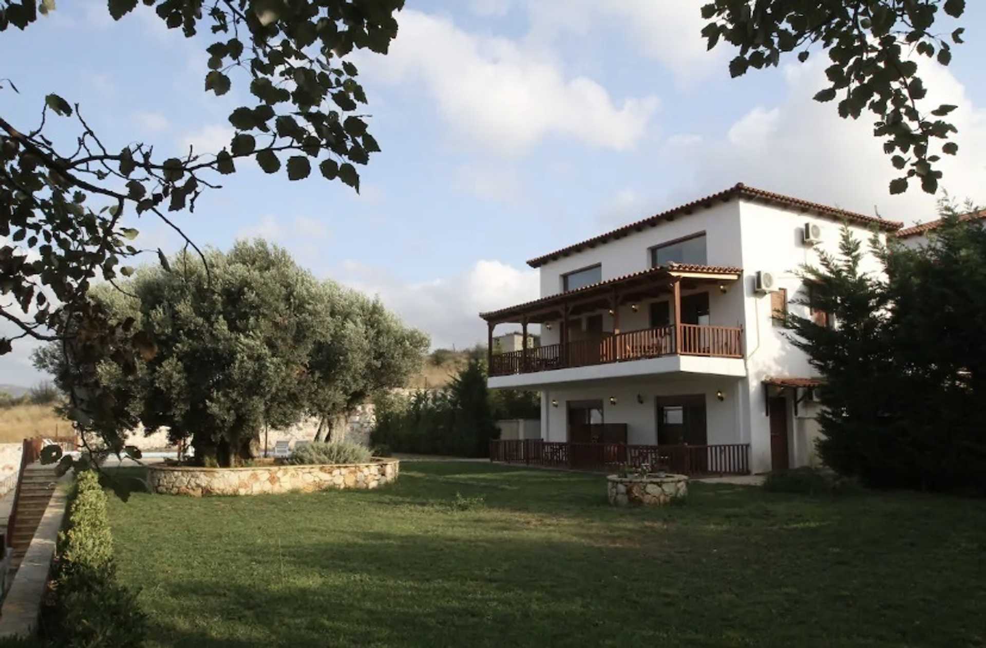 Property thumbnail 3