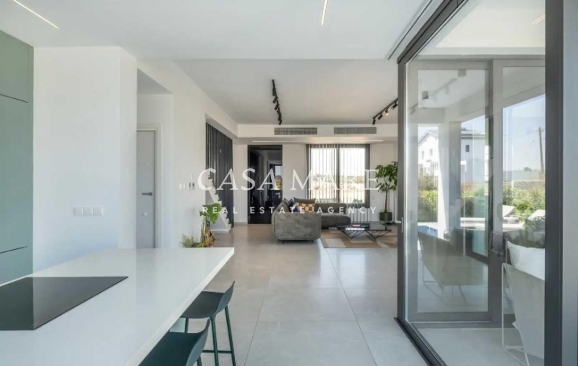 Property thumbnail 4