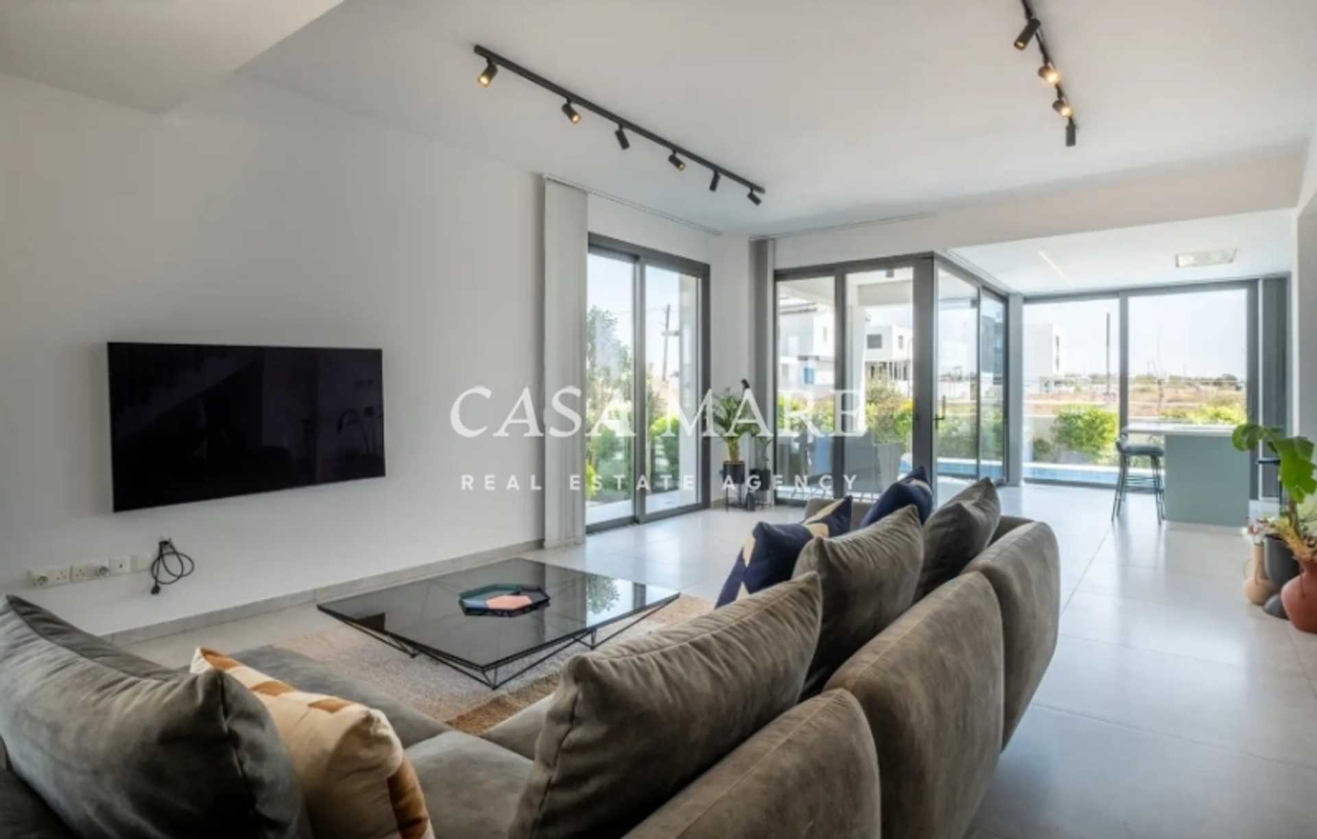 Property thumbnail 2