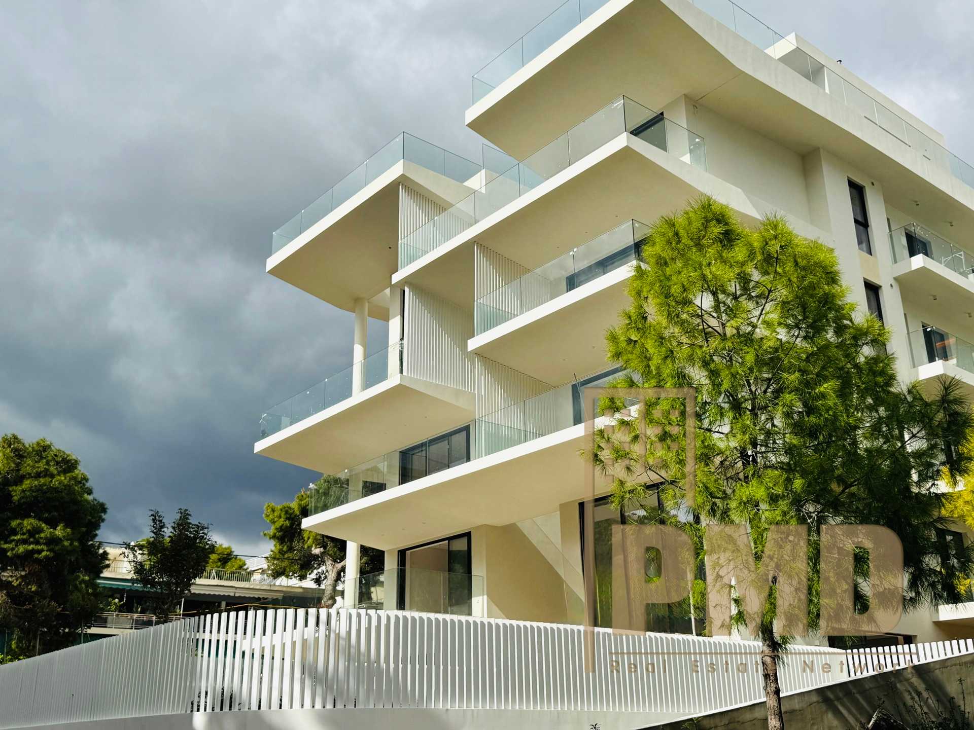 Property thumbnail 2