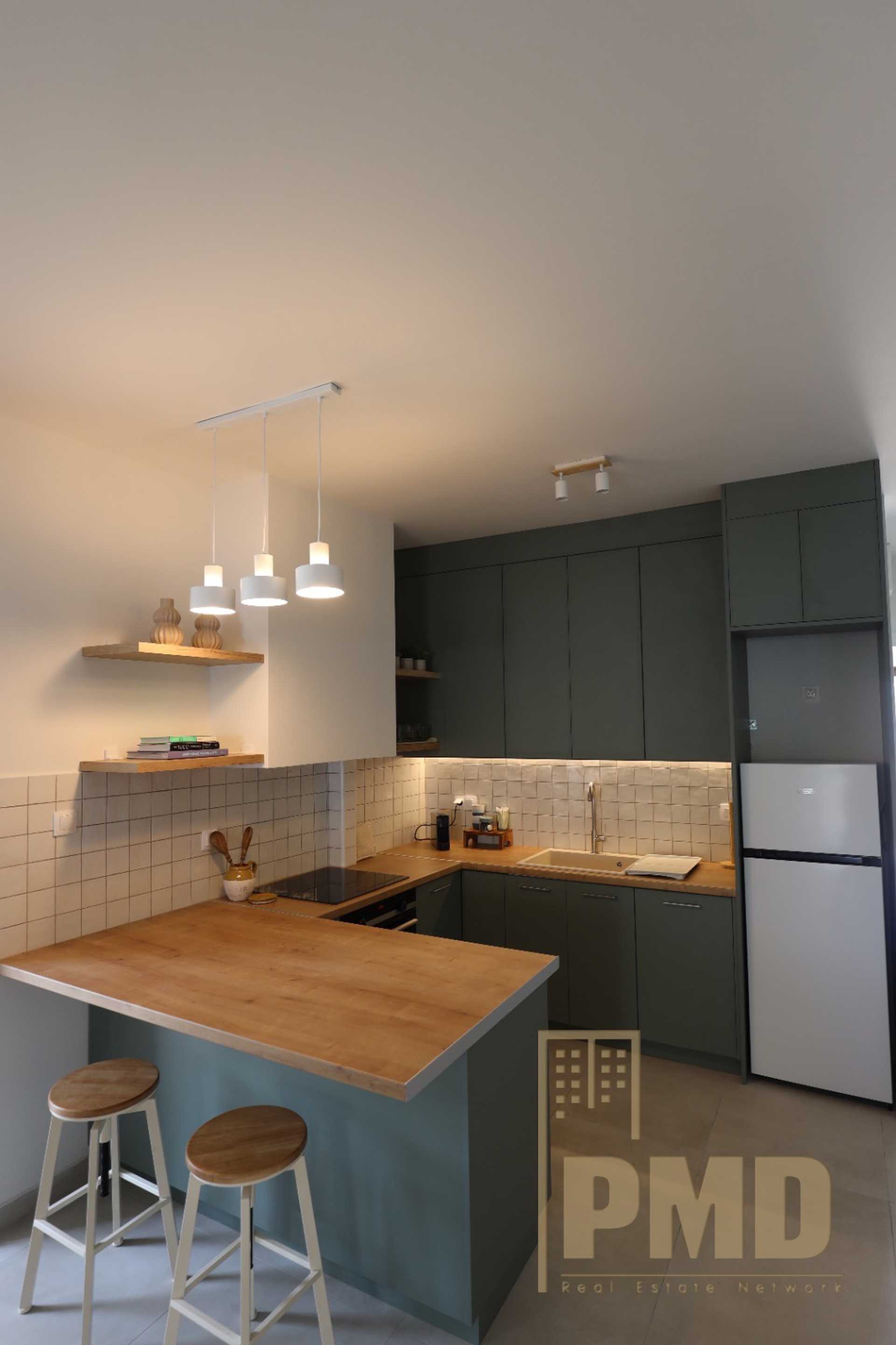 Property thumbnail 3