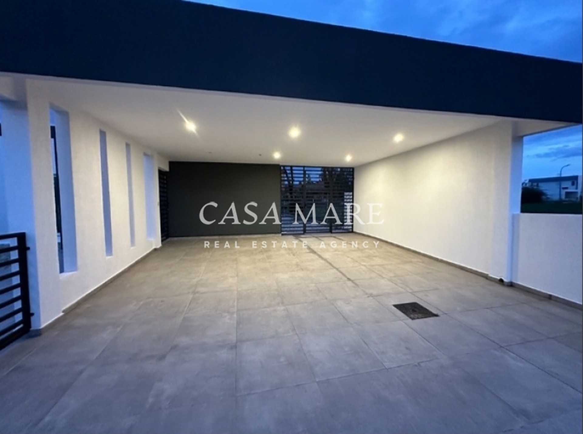 Property thumbnail 2