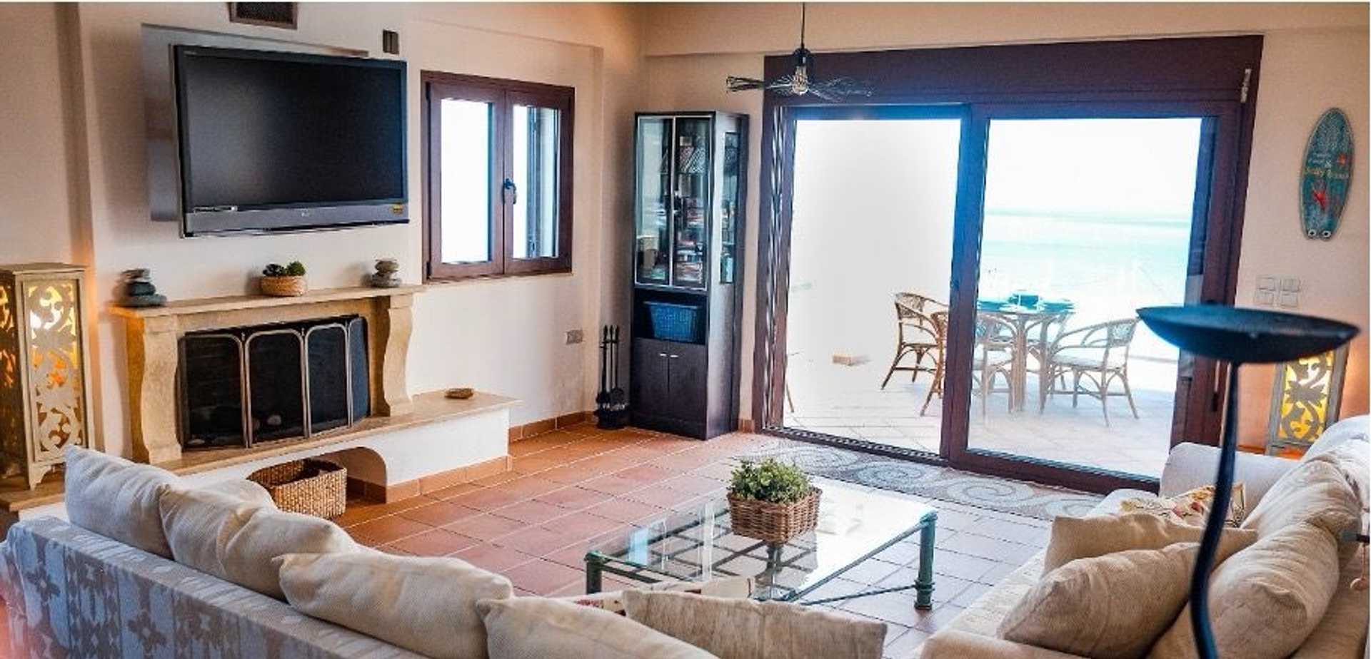 Property thumbnail 2