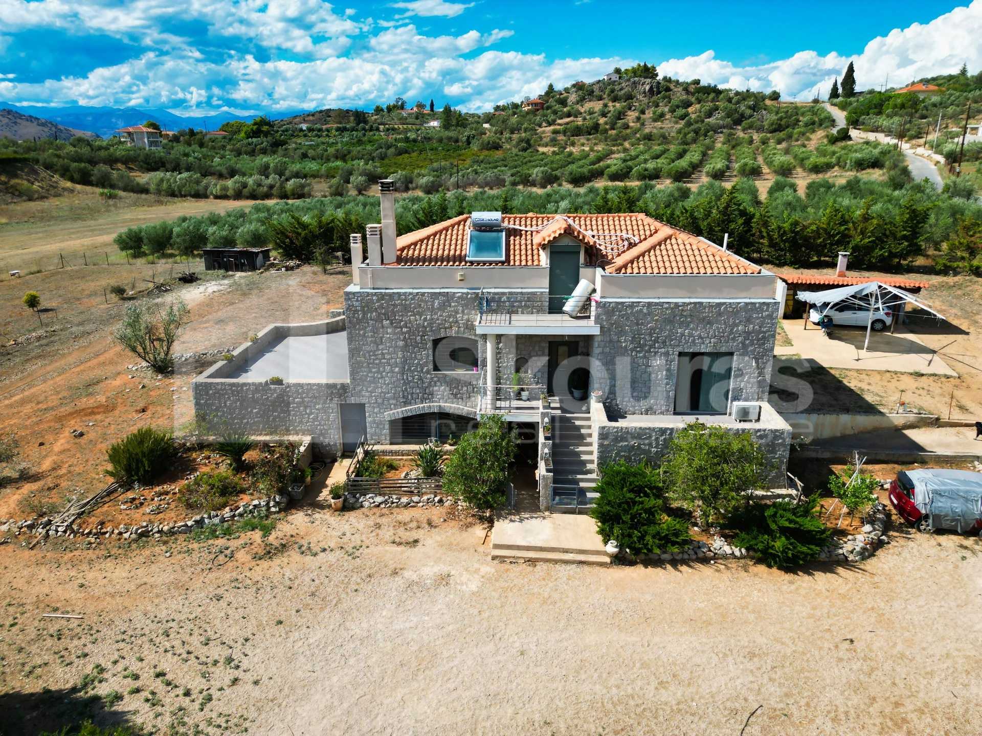 Property thumbnail 3