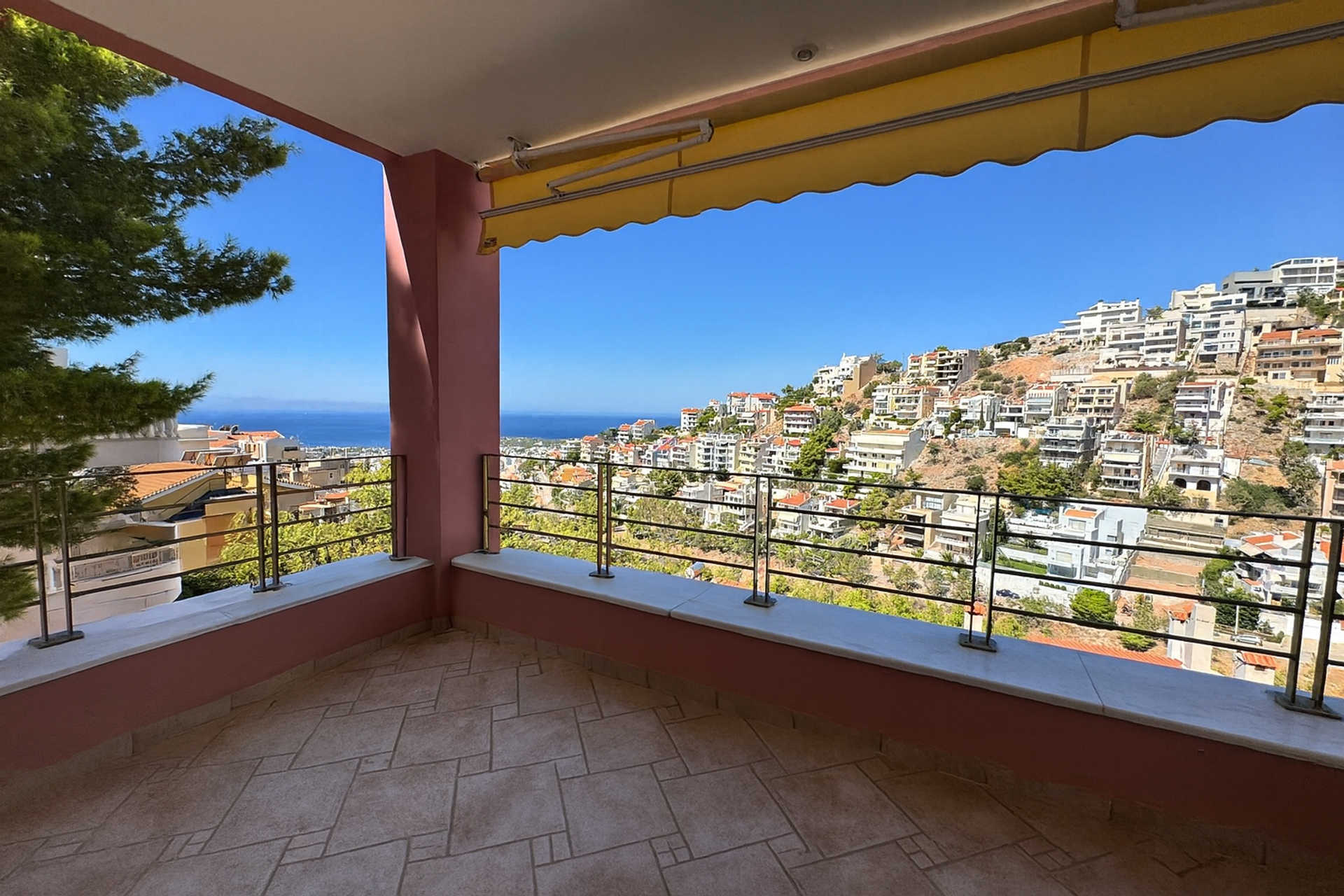 Property thumbnail 2