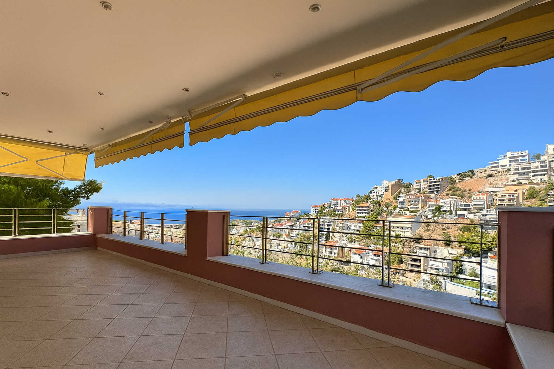 Property thumbnail 3