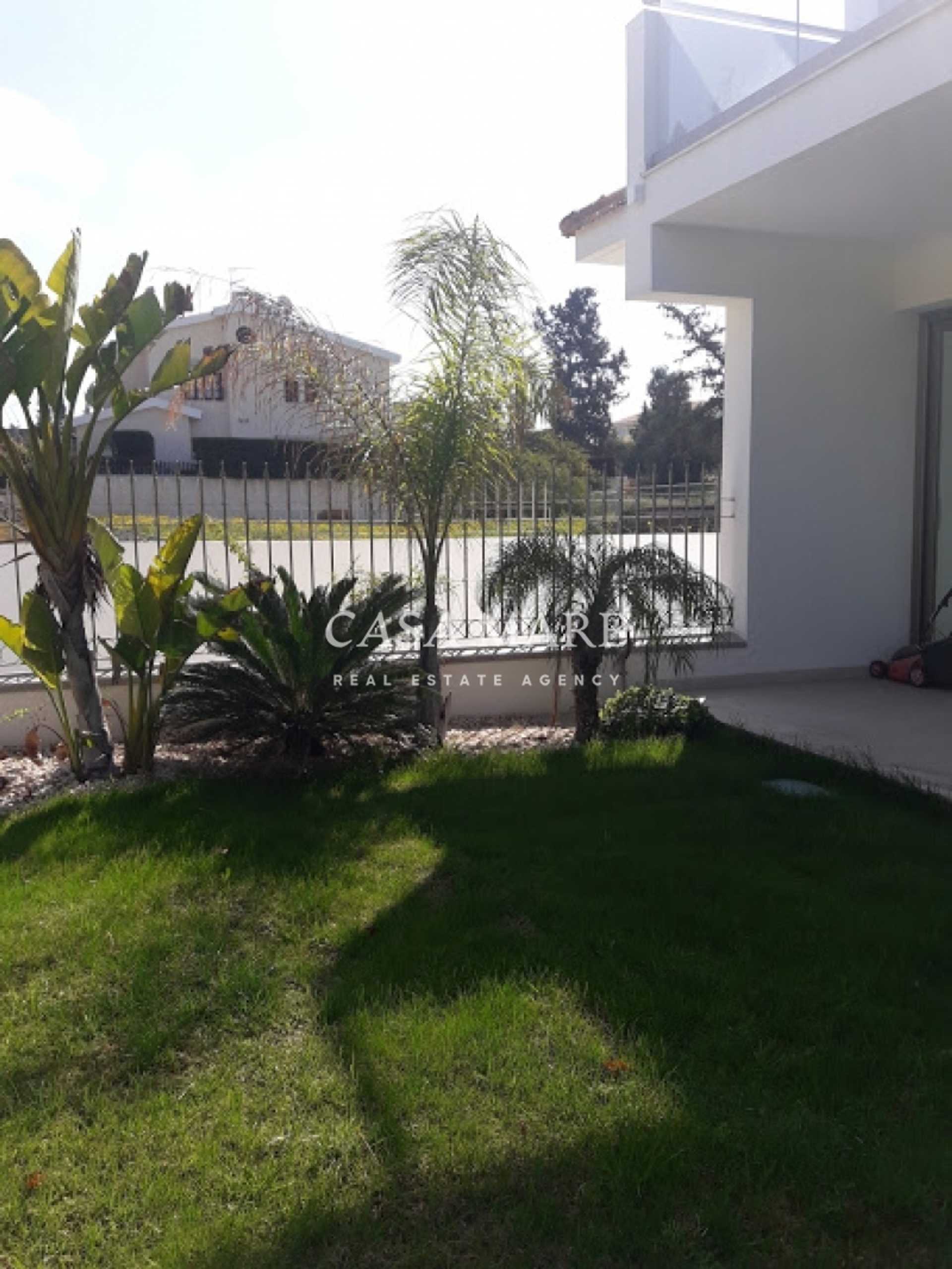 Property thumbnail 2