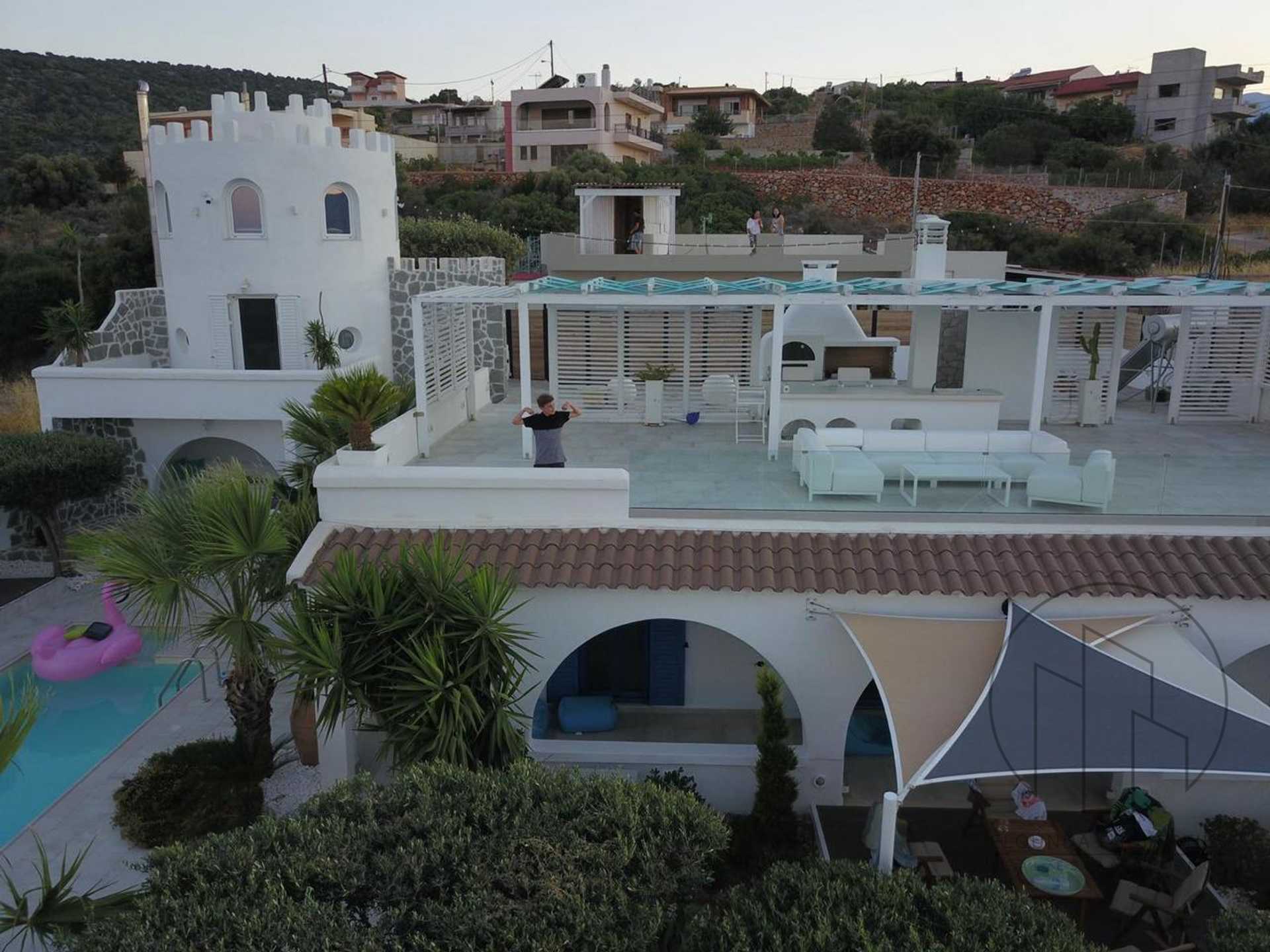 Property thumbnail 3