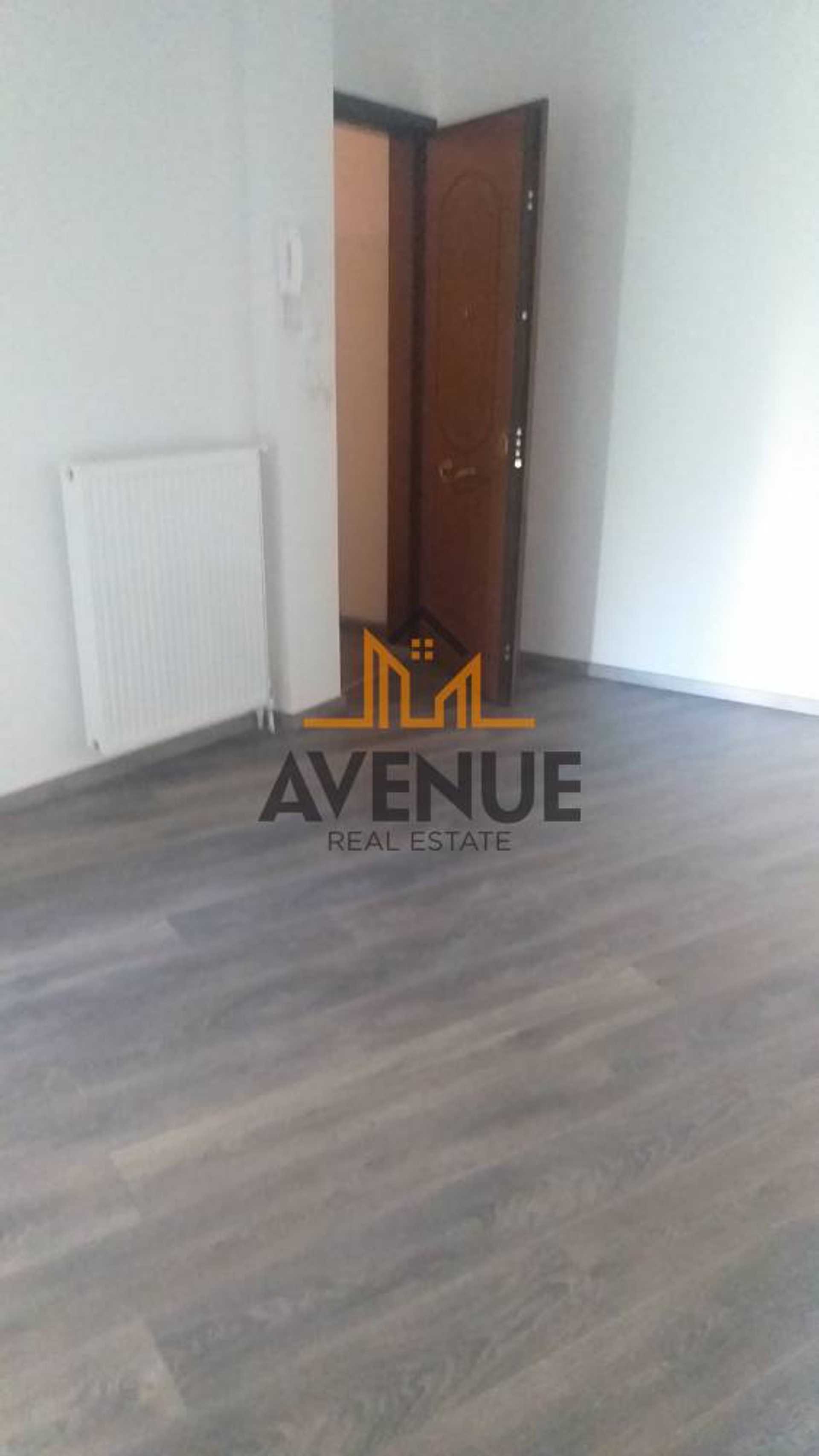 Property thumbnail 2