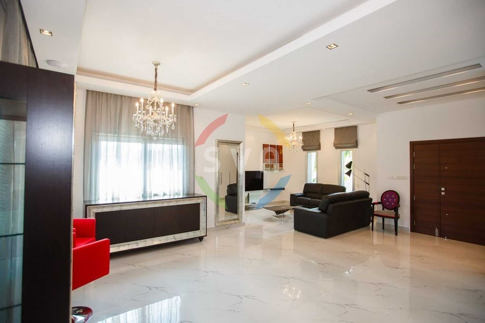 Property thumbnail 3