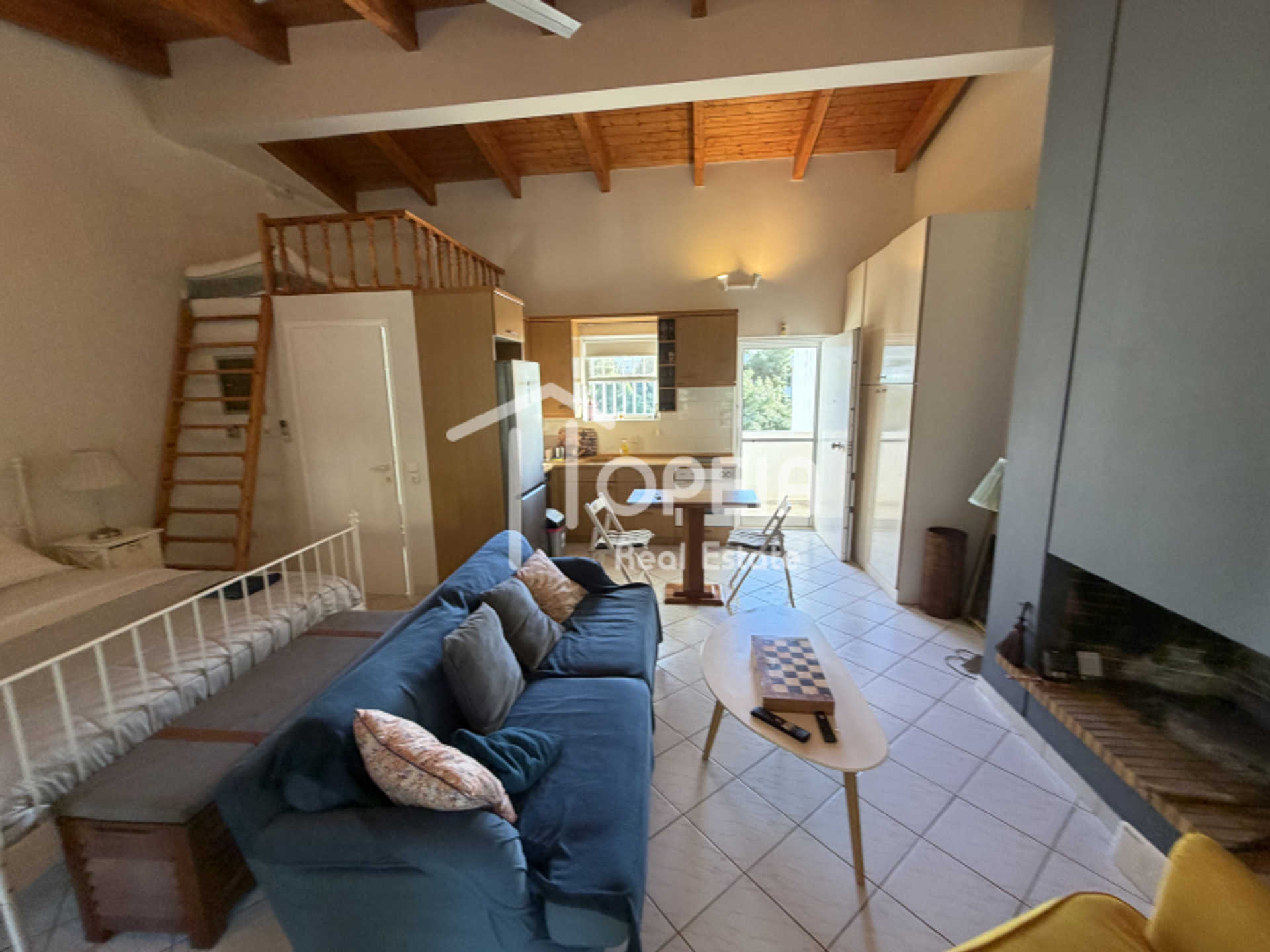 Property thumbnail 3