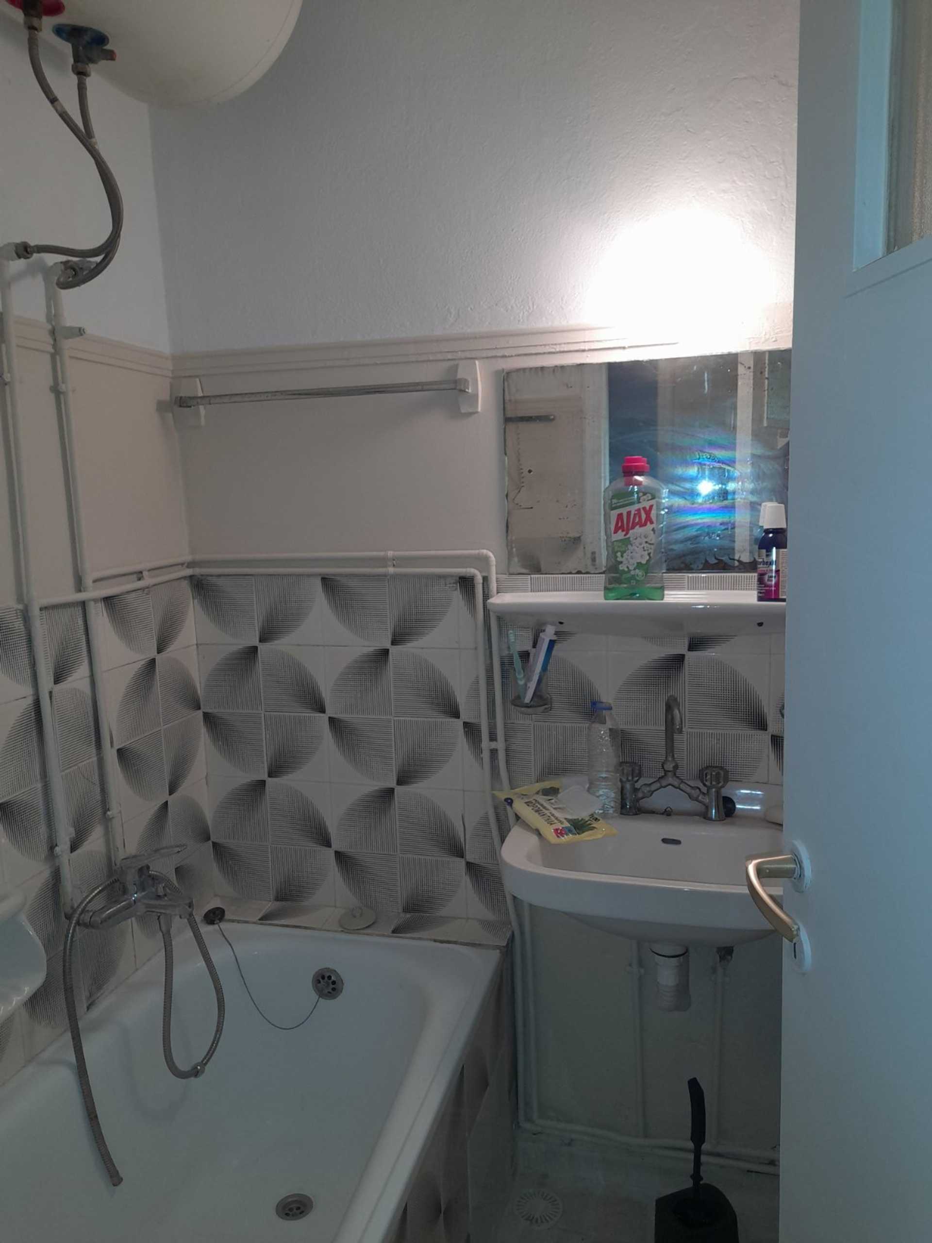 Property thumbnail 2