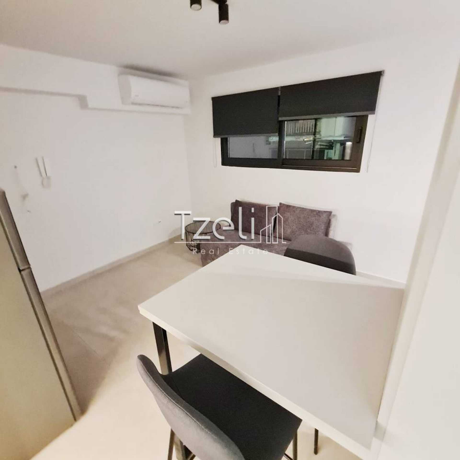 Property thumbnail 4