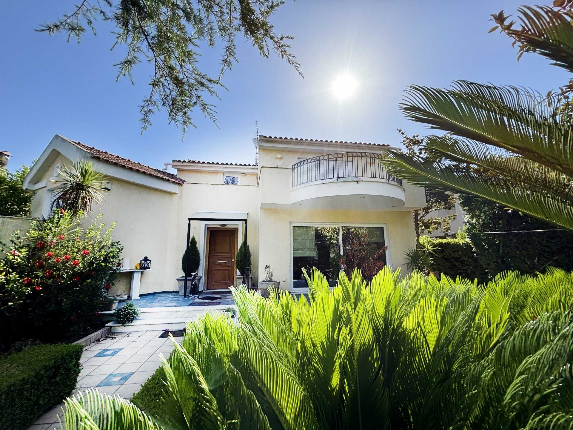 Property thumbnail 2