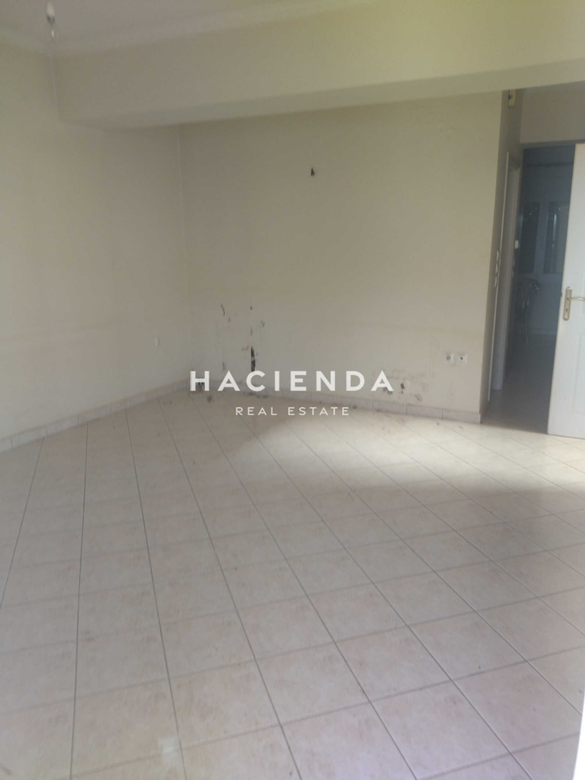 בית, טריפולי, פלופונס