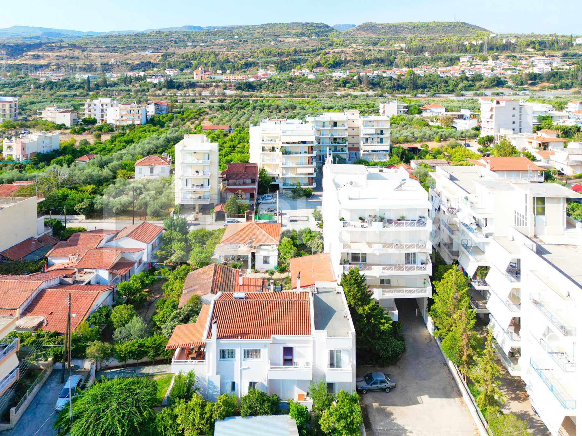 Property thumbnail 3