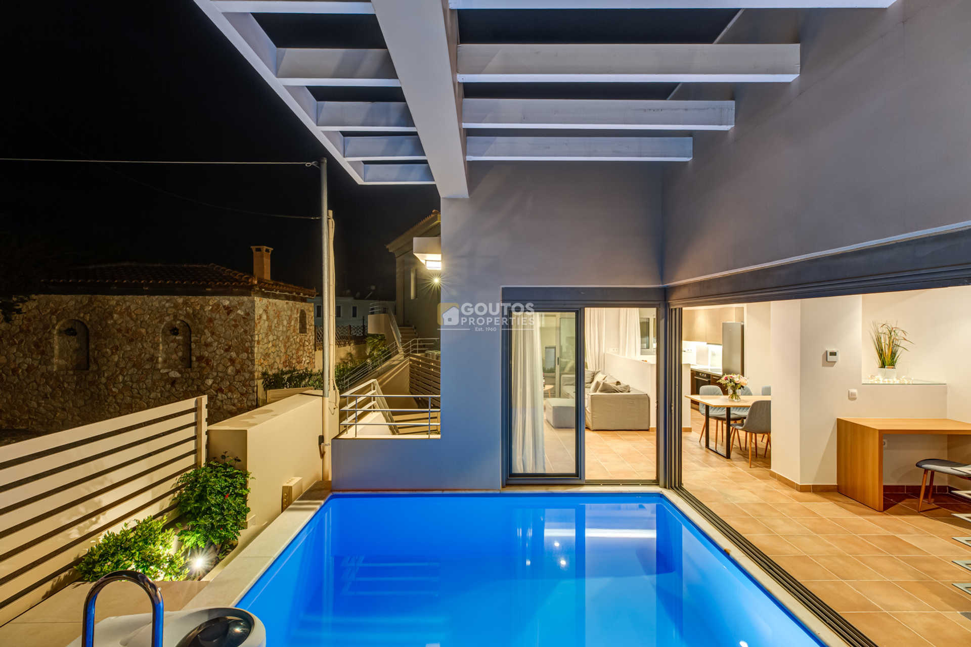 Property thumbnail 2