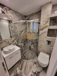 Image 21 of 25