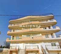 תמונת דירה, דלתא למכירה (2)