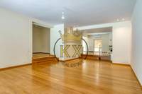 תמונת בית, דיוניסוס למכירה (2)