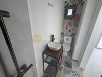 Image 5 of 24