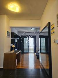 Image 10 of 25