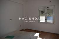 Image 10 of 25