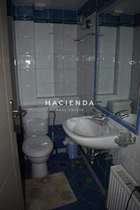 Image 12 of 25