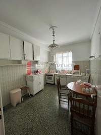 תמונת אלימוס, אתונה למכירה (3)