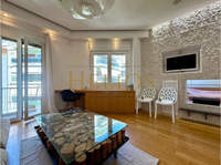 תמונת קולונאקי, אתונה למכירה (2)