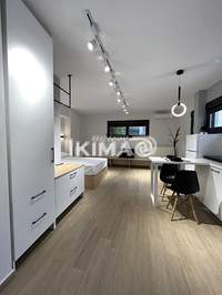 Image 7 of 26