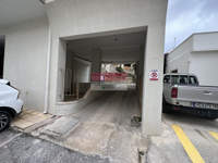 תמונת אצאלניו, הרקליון למכירה (2)