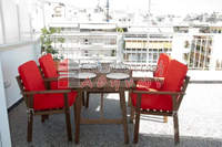 תמונת נאה סימרני, אתונה למכירה