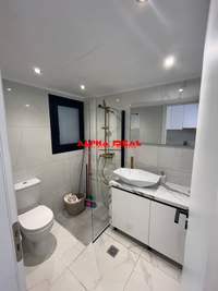 Image 7 of 11