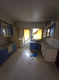 תמונת אנו הרקליו, הרקליו למכירה (2)